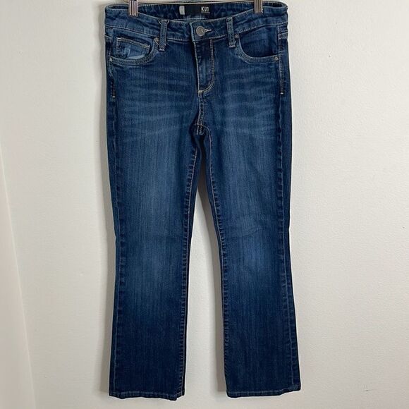 Kut from the cloth jeans.  Boot cut. Size 2.  Excellent condition. - Picture 6 of 7